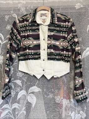 Vintage Circle T Aztec Western Cropped Button up Shirt